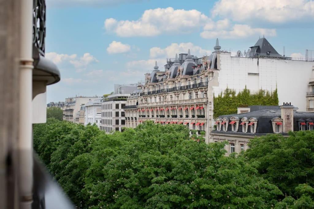 Apartment De Luxe Avenue Montaigne *